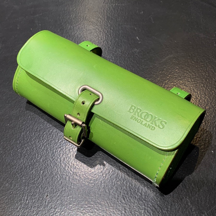 BROOKS サドル バッグ グリーン サドルバッグの原点 – COG TOKYO