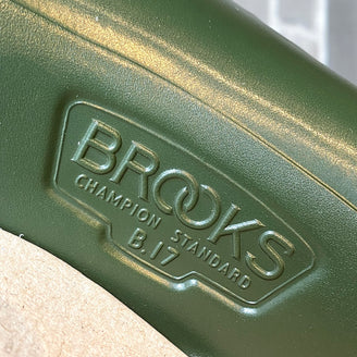 B17 RACING GREEN