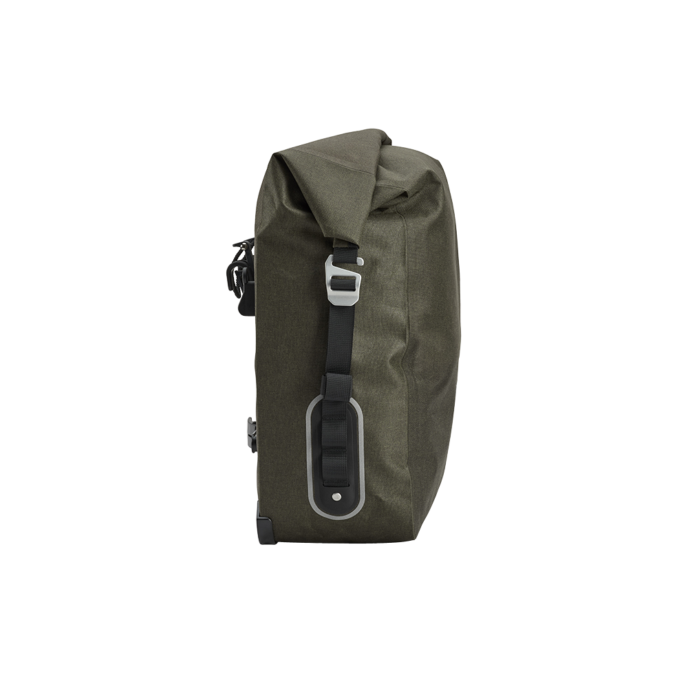 値下げ　GIANT サイド用　パニエバッグ　2個　美品　レインカバー付き 楽天市場】GHOST RACING サイドバッグ バイク用 ツーリング