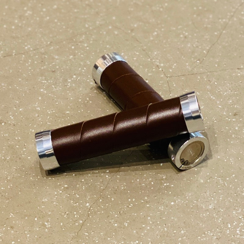 brooks_slender130_3_2048x.jpg?